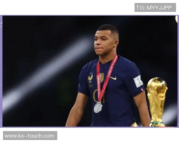 姆巴佩转会传闻引发热议未来去向分析与预测